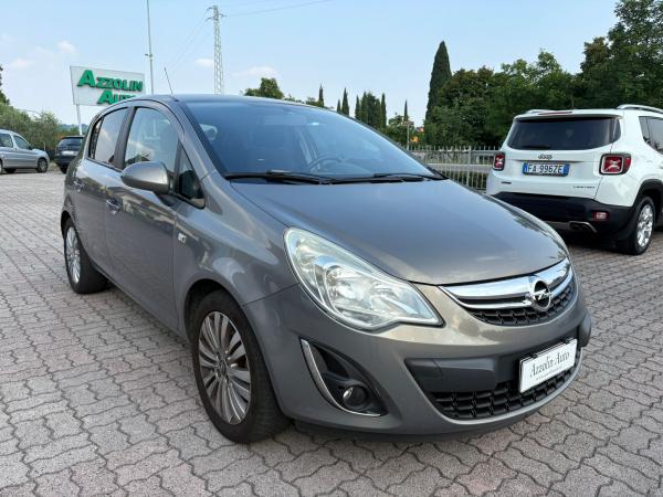 OPEL CORSA 1.2 BENZINA UNICO PROPRIETARIO SI A NEOPATENTATI